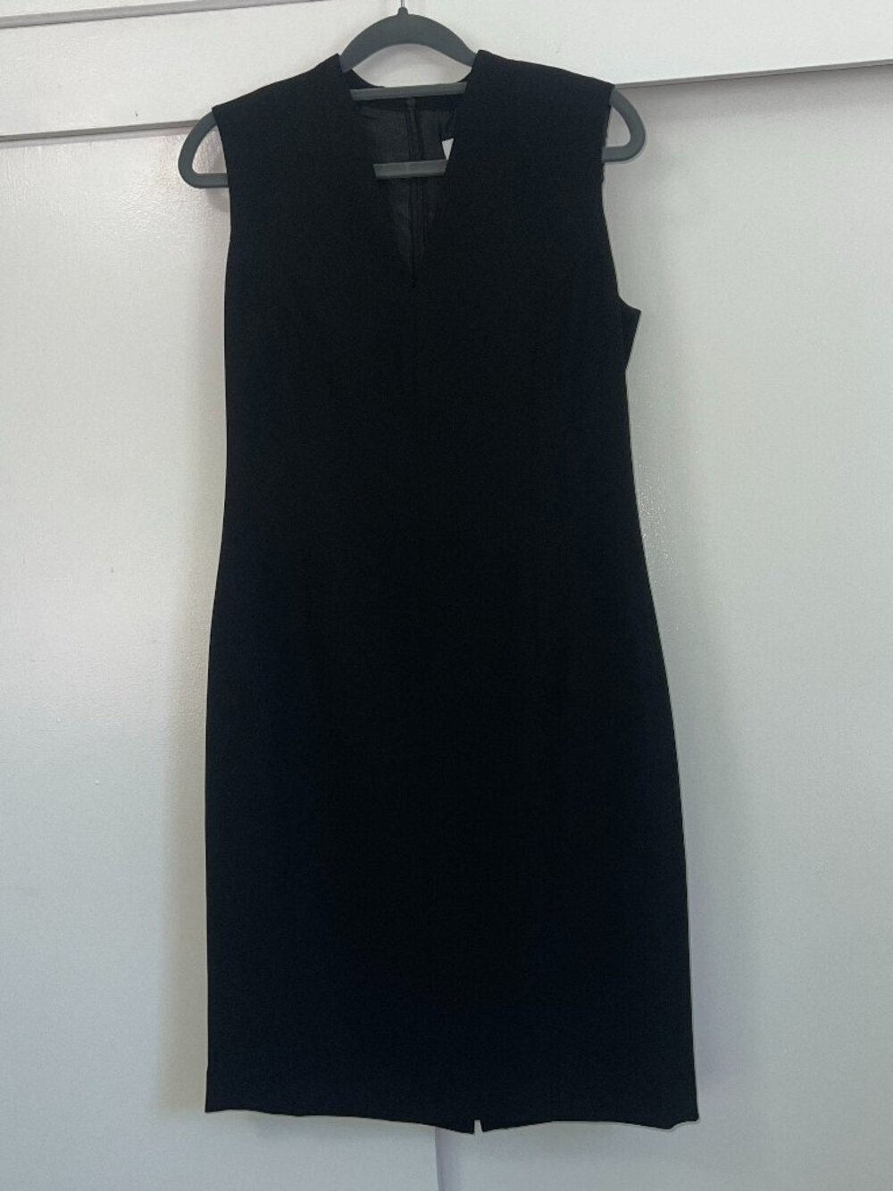 Nine West Suite Separates Sleeveless Black Dress with V-Neck